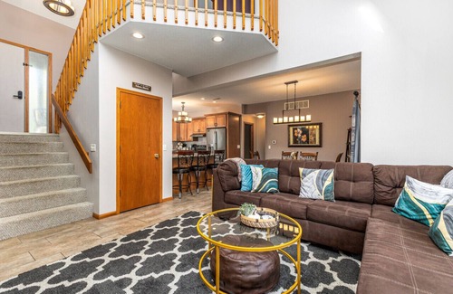 The Galena Territory House | Ironwood Galena Getaway: Luxe 3 Bed, 2.5 Bath