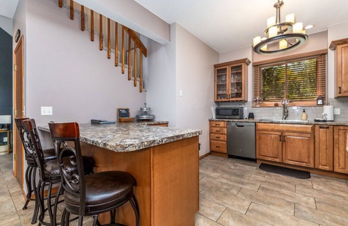 The Galena Territory House | Ironwood Galena Getaway: Luxe 3 Bed, 2.5 Bath