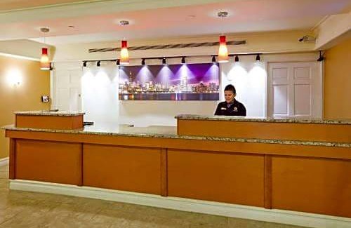 Elk Grove Village Hotel | La Quinta Inn by Wyndham Chicago O'Hare Airport