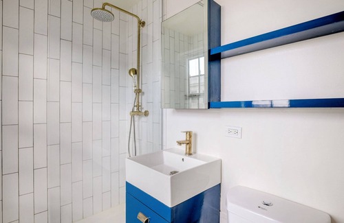 Sheridan Park Apartment | Lovely Uptown 1BR w/Gym w/Boxing Ring, close to Beach, by Blueground