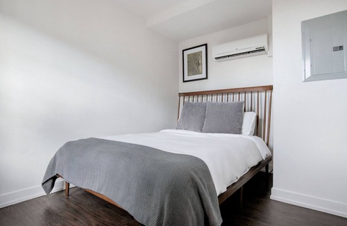 Sheridan Park Apartment | Lovely Uptown 1BR w/Gym w/Boxing Ring, close to Beach, by Blueground
