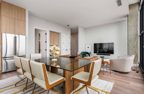 River West Apartment | Luxury 3BR Penthouses + Group Comfort Awaits