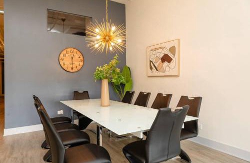 Near South Side Apartment | Massive Luxury 5BR Loft for groups up to 12 guests with Optional parking and Gym Access Near McCormick Place and Soldier Field