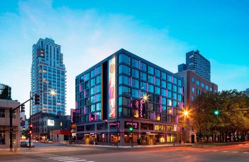 Downtown Chicago Hotel | Moxy Chicago Downtown