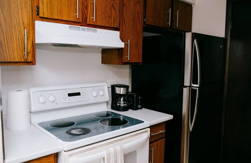 O'Hare Apartment | Near O`hare Personal Gym & Balcony Safe Area