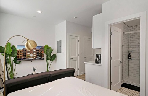 Buena Park Apartment | Nice & Comfy Uptown Studio Apt near Shops & Dining