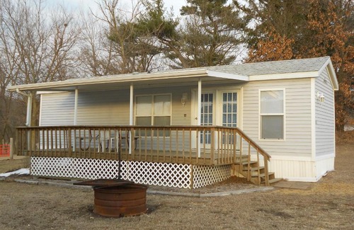 Amboy Resort | O'Connell's Yogi Bear Park Model 33