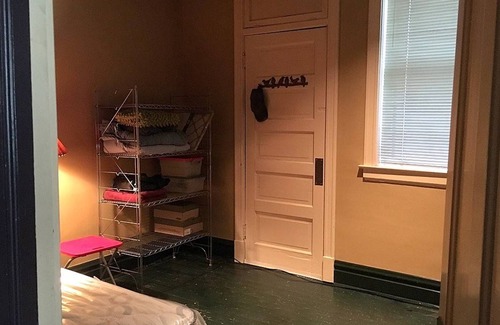 Oak Park Resort | Private room ∙ 1 guest