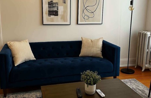 Rogers Park Apartment | Roomy 3BR Apartment near Beach