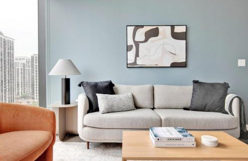 South Loop Apartment | S Loop 2BR w Pool Gym Spa nr Grant Park CHI-740