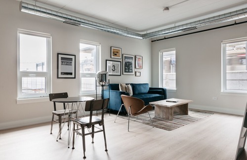 Lakeview Apartment | Sonder | The Bel | Airy 1BR + Rooftop