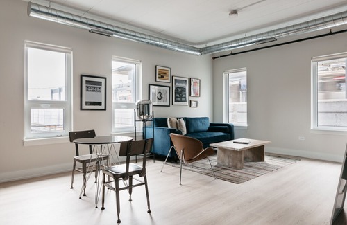 Lakeview Apartment | Sonder | The Bel | Airy 1BR + Rooftop