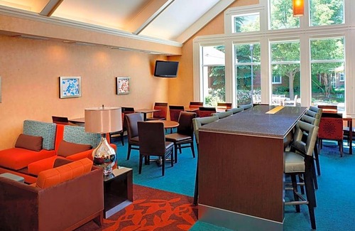 Waukegan Hotel | Sonesta ES Suites Chicago Waukegan
