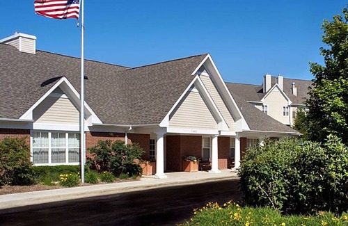 Waukegan Hotel | Sonesta ES Suites Chicago Waukegan
