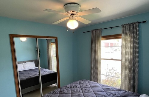 Urbana House | Spacious 3 bed 1.5 bath home