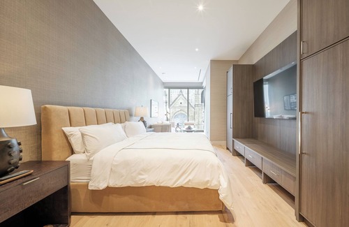 Rush and Division Hotel | Stay One Chicago