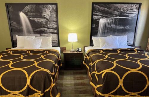 Lincoln Hotel | Super 8 by Wyndham Lincoln