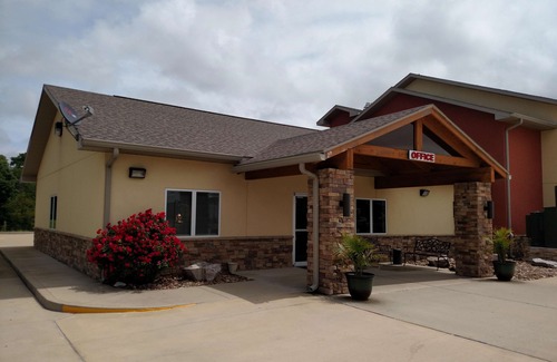 Whittington Hotel | SureStay Hotel by Best Western Whittington Rend Lake