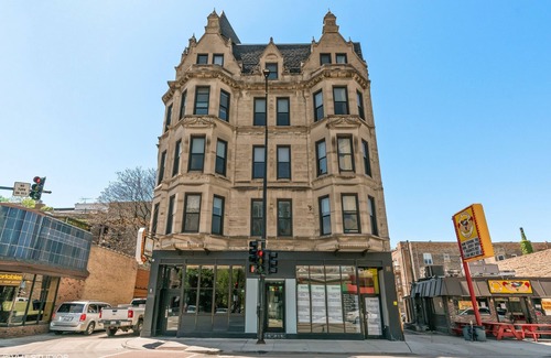 Park West Hotel | The Neighborhood Hotel - Lincoln Park 401 - One Bedroom
