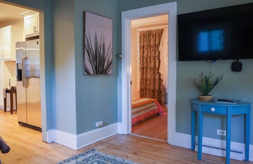 Forest Park House | Welcoming Bungalow with Large, Fenced Dog-Friendly Yard - Walk to Madison St