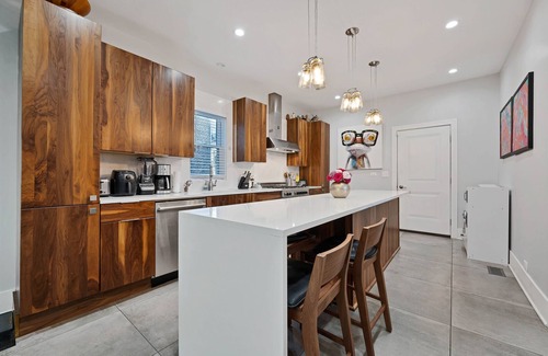West Town House | Wicker Park 4bd/3ba, Steps from CTA, Parking Incl by AllSet Turnover
