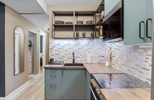 Wrigleyville Condo | Wrigleyville Garden 3BR/9beds Pod