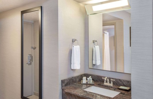 Elk Grove Village Hotel | Wyndham Garden Elk Grove Village/O'Hare