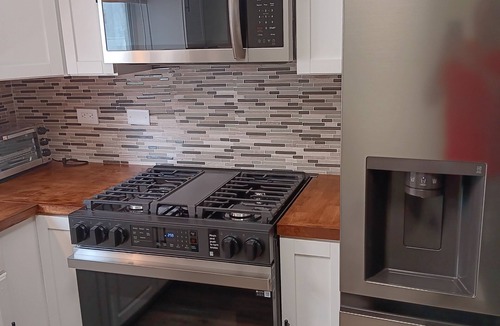 Garfield Ridge Condo | 1-bedroom condo next to Chicago Midway International Airport