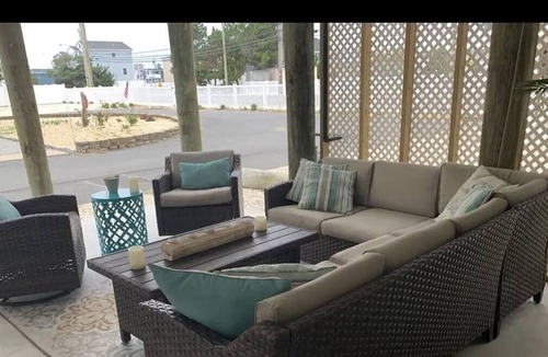 Ocean Beach I House | 1 block from beach amazing rooftop views