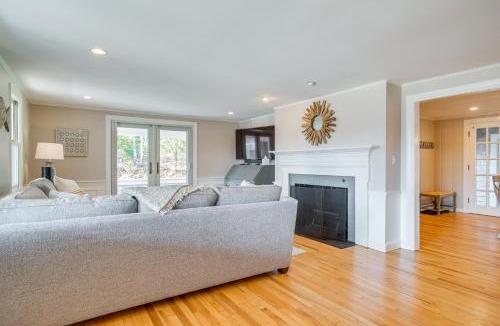 Cataumet House | 1 Mi to Beach: Cape Code Family Retreat w/Patio