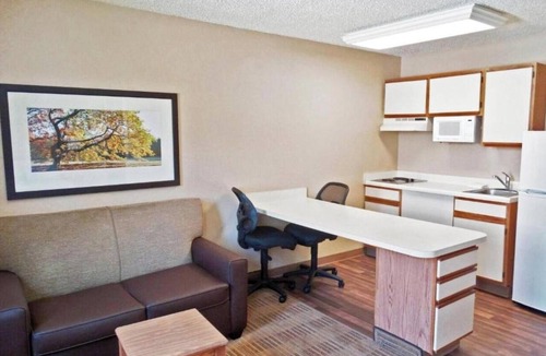 Fishkill Apartment | 1 Queen Bed | Non-Smoking, Kitchen