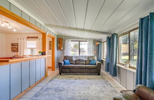 Dixon House | 111 m² House ∙ 2 bedrooms ∙ 6 guests