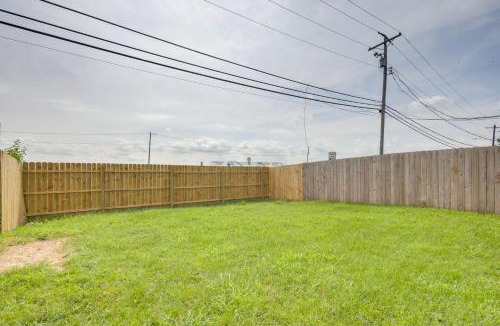 Pontoon Beach House | 12 Mi to St Louis Pet-Friendly Metro East Home