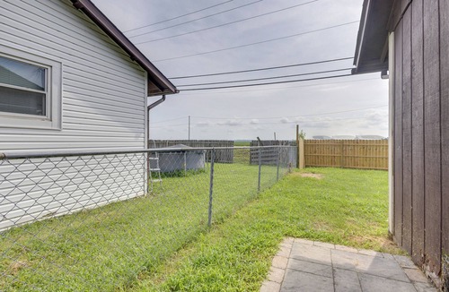 Pontoon Beach House | 12 Mi to St Louis: Pet-Friendly Metro East Home