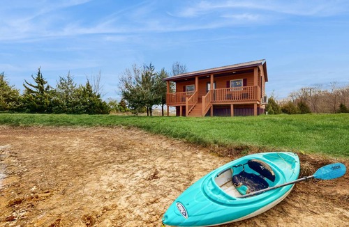 Murphysboro Cabin | 141 m² Cabin ∙ 1 bedroom ∙ 4 guests