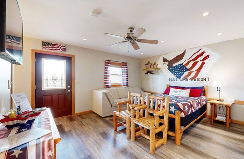 Murphysboro Cabin | 141 m² Cabin ∙ 1 bedroom ∙ 4 guests