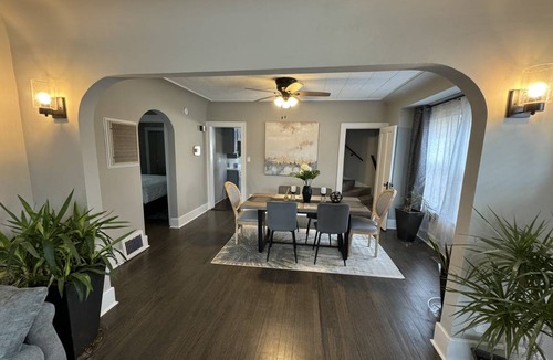 Des Plaines House | 149 m² House ∙ 4 bedrooms ∙ 10 guests