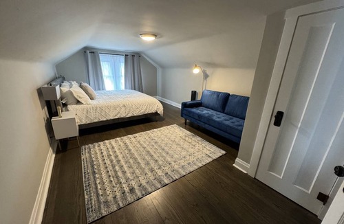 Des Plaines House | 149 m² House ∙ 4 bedrooms ∙ 10 guests