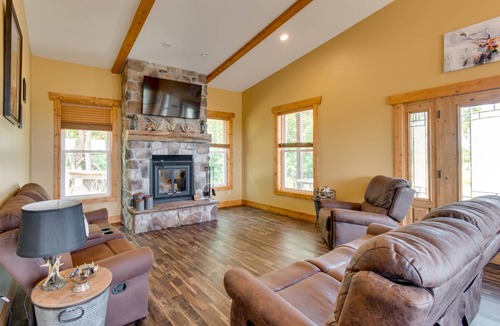 Huntsville House | 167 m² House ∙ 2 bedrooms ∙ 8 guests