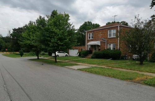 Chicago Heights Bed & Breakfast | 17 m² Bed and breakfast ∙ 2 guests