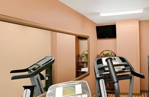 South Jacksonville Hotel | 19 m² Hotel ∙ 127 guests