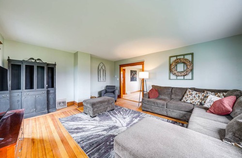 Blackstone House | 190 m² House ∙ 3 bedrooms ∙ 6 guests