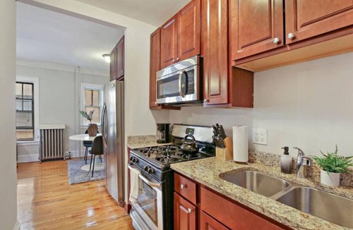Ravenswood Apartment | 1BR Calm & Cozy Apt in Lincoln Square