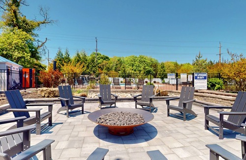 Lower Township House | 1BR King Bed Sofa Bed Sleeps 4 POOL - 12