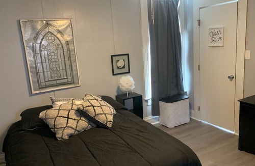 Canton Apartment | 1BR Rental with Retro Flair