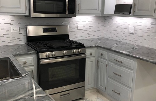 Warrenville House | 2 Bedroom 2 Bath Getaway In Warrenville