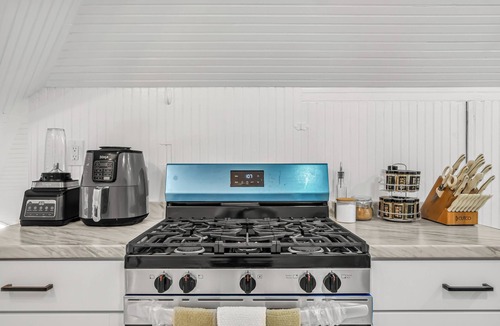 West End - West Side Apartment | 2-bedroom modern apartment for relaxing stays
