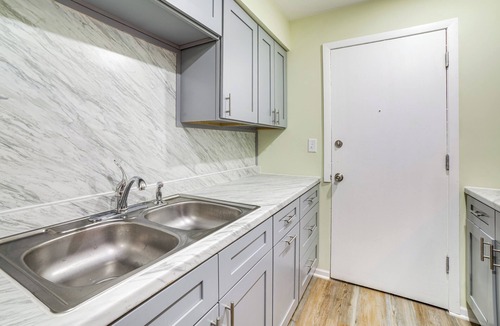 Homewood Condo | 2 Mi to Wind Creek Casino: Quaint Homewood Haven