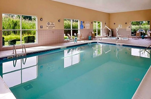 Mount Vernon Hotel | 2-Star Hotel ∙ Comfort Suites Mount Vernon
