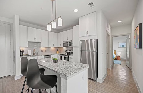 Waller Creek District Hotel | 2 Units | Downtown Austin Gem w/Kitchen | Ideal for Business & Extended Stay